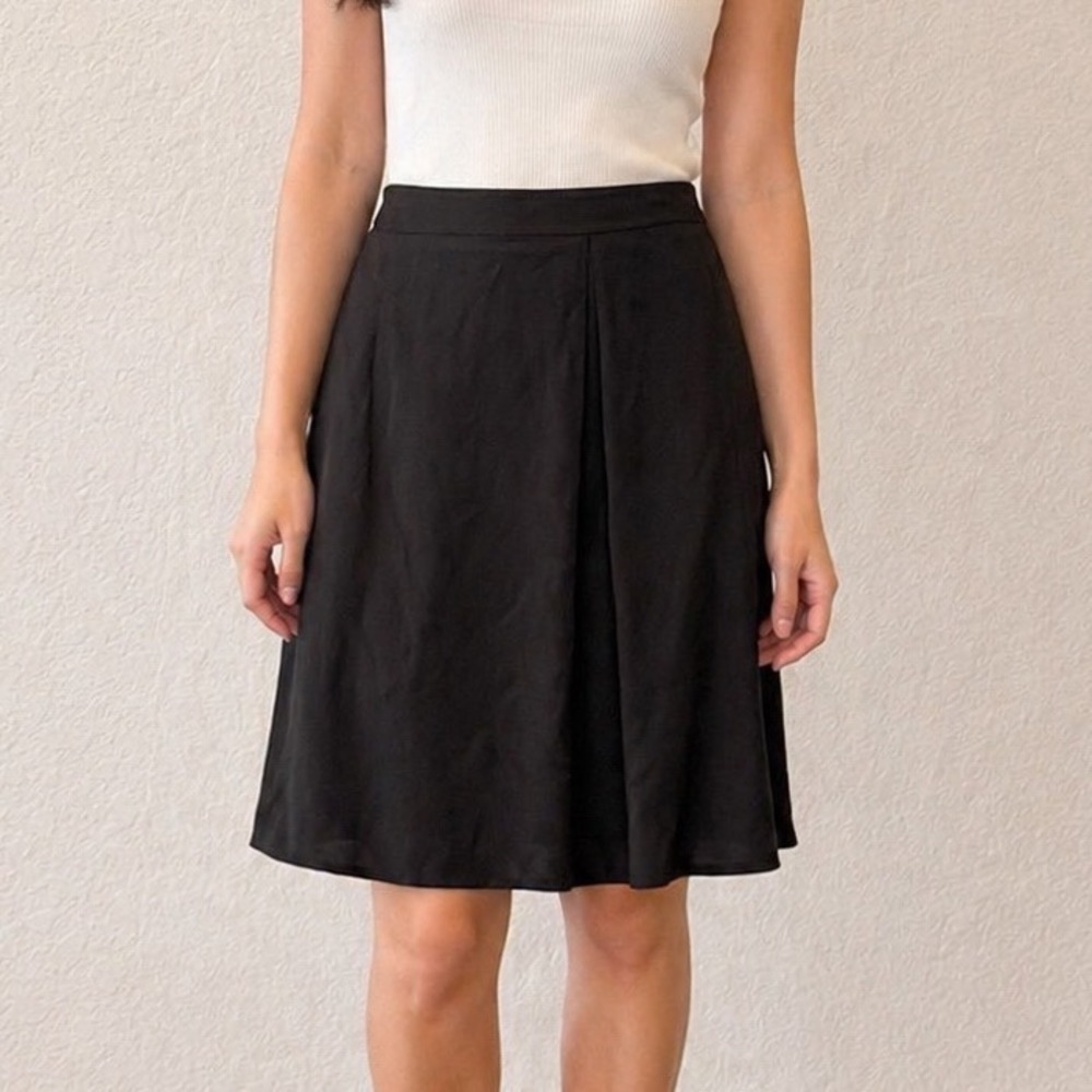 Eileen Fisher Black A-Line 100 % Silk Knee Skirt with Soft Front Pleat